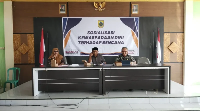 Bakesbangpol Kabupaten Pemalang Gelar Sosialisasi Kewaspadaan Dini Terhadap Bencana di Gedung MWC Fatayat NU Comal